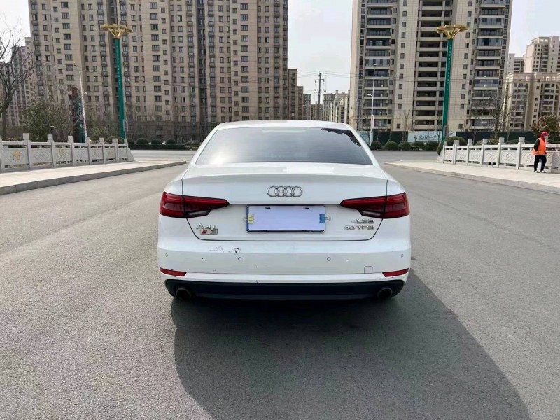 徐州17年奥迪A4L5