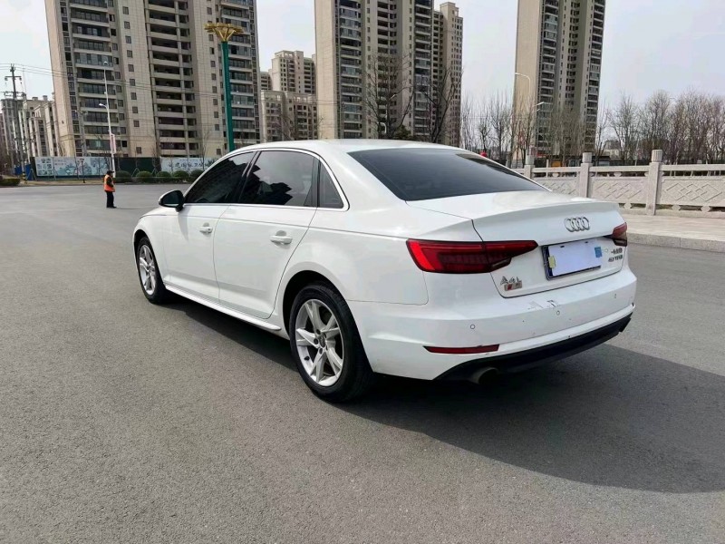 徐州17年奥迪A4L6