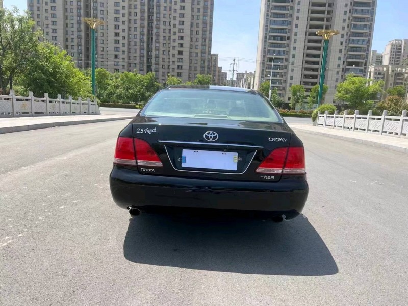 徐州06年丰田皇冠5