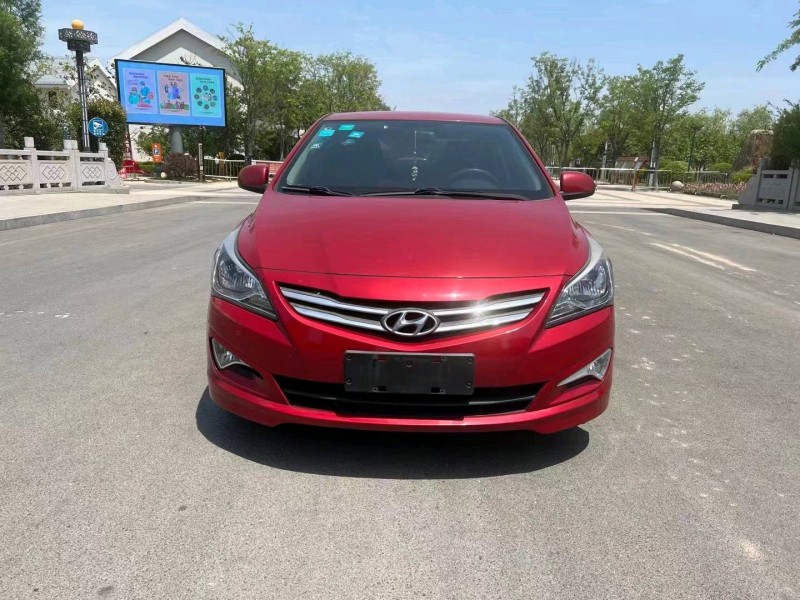 徐州14年现代瑞纳1