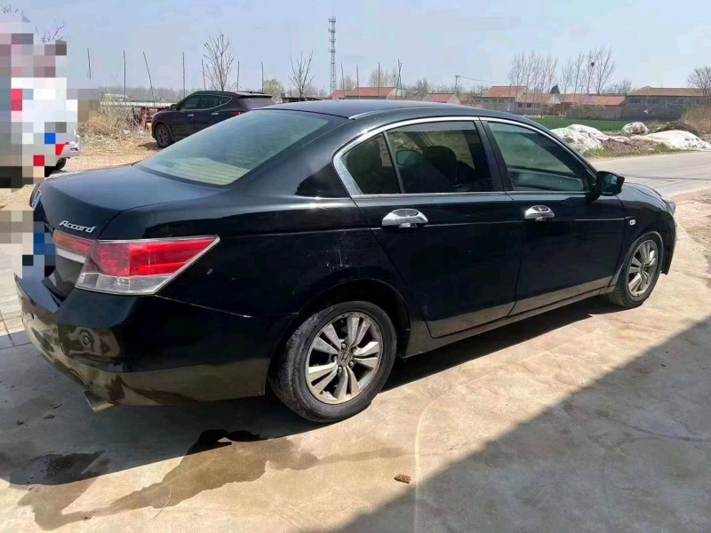 烟台12年本田雅阁4