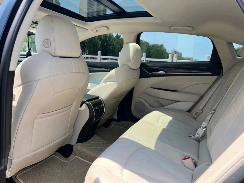 徐州20年别克君越9