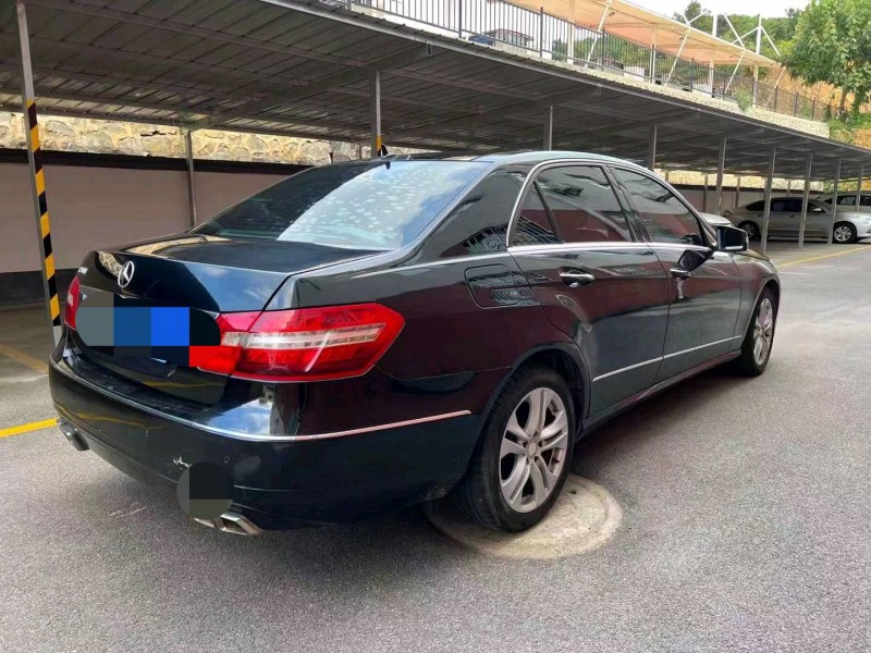 东营10年奔驰E3