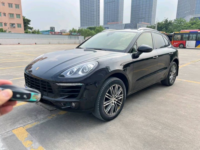 广州15年保时捷Macan8