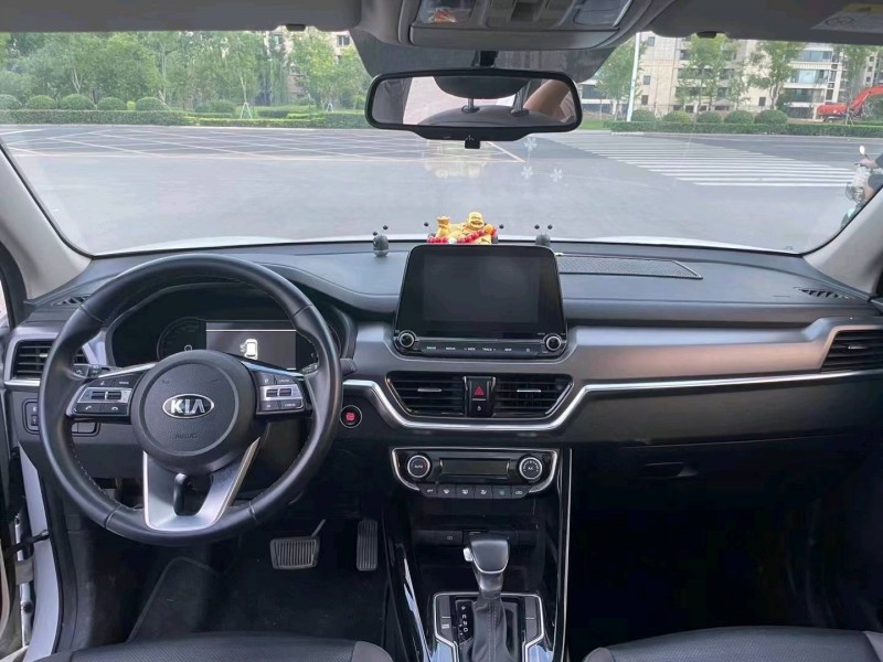 徐州20年起亚智跑6