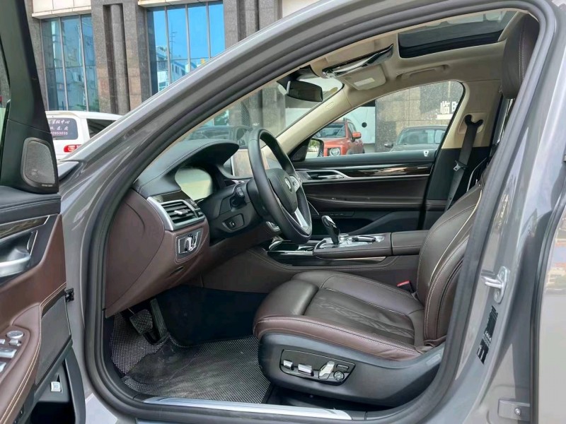 东莞21年宝马7系7