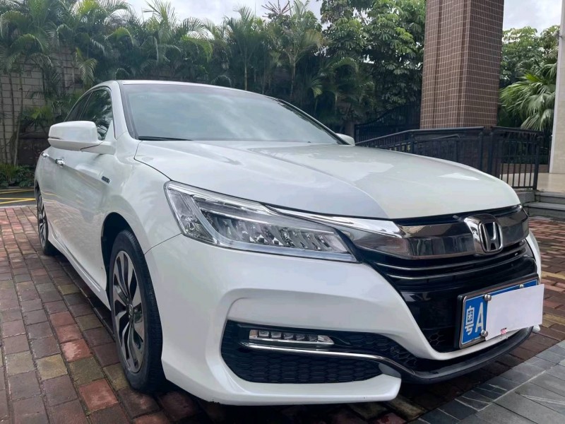 佛山17年本田雅阁6