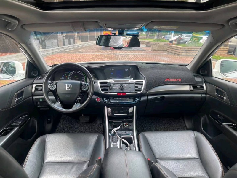 佛山17年本田雅阁2