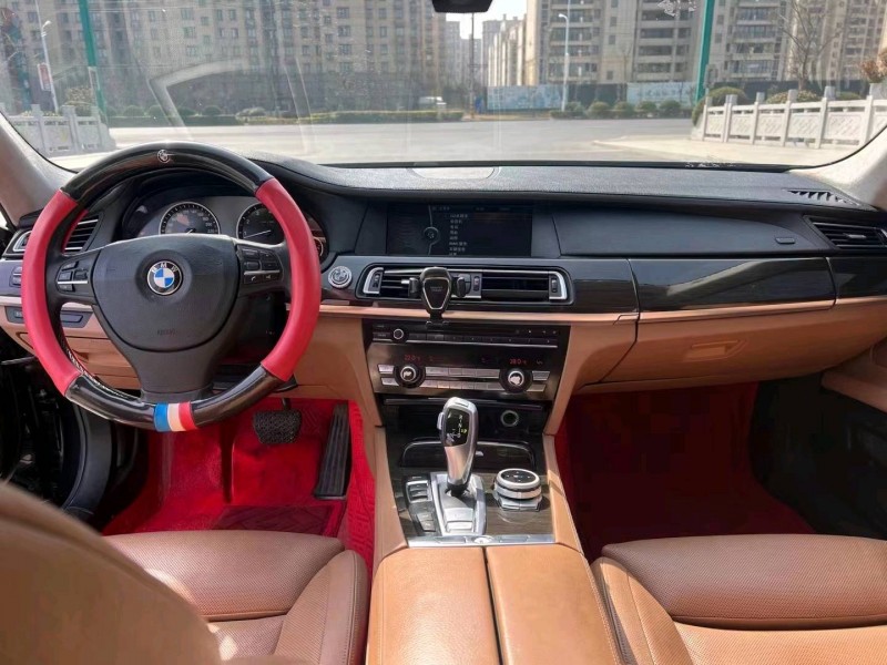 徐州12年宝马7系2