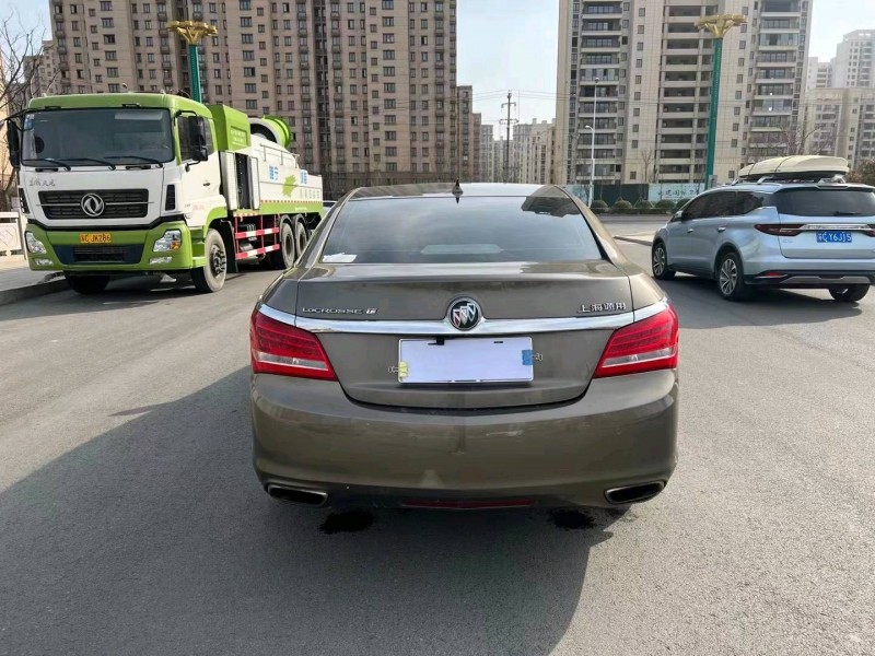 徐州16年别克君越5