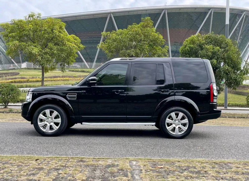 东营16年路虎发现9