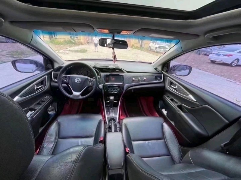 保定15年本田凌派5