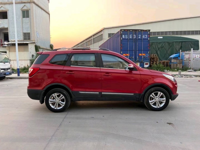 东莞15年北汽幻速S32