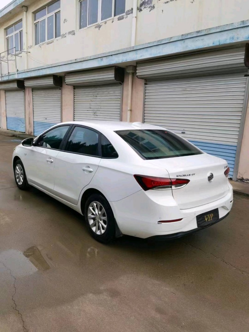 枣庄18年别克英朗GT7