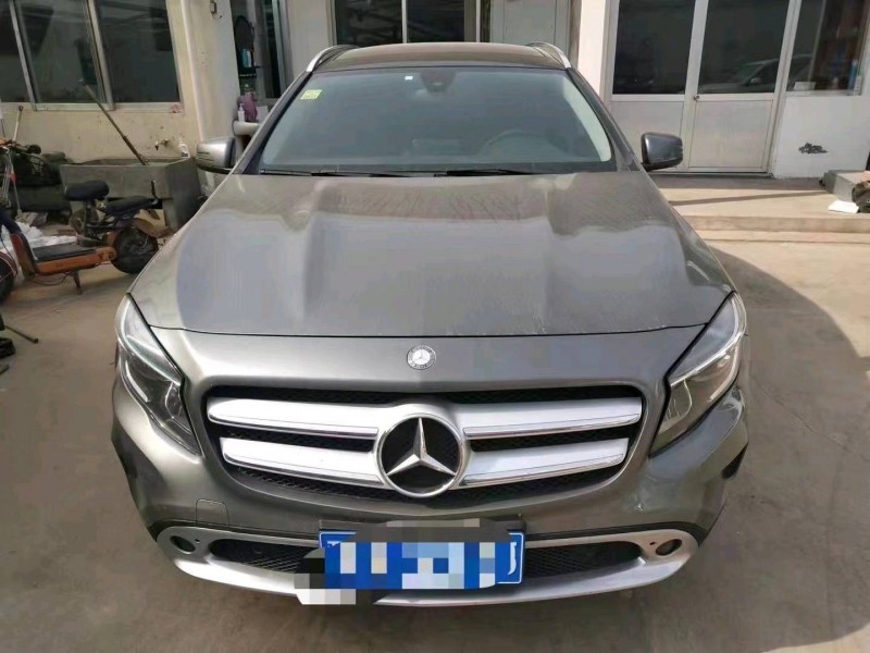 枣庄17年奔驰GLA2