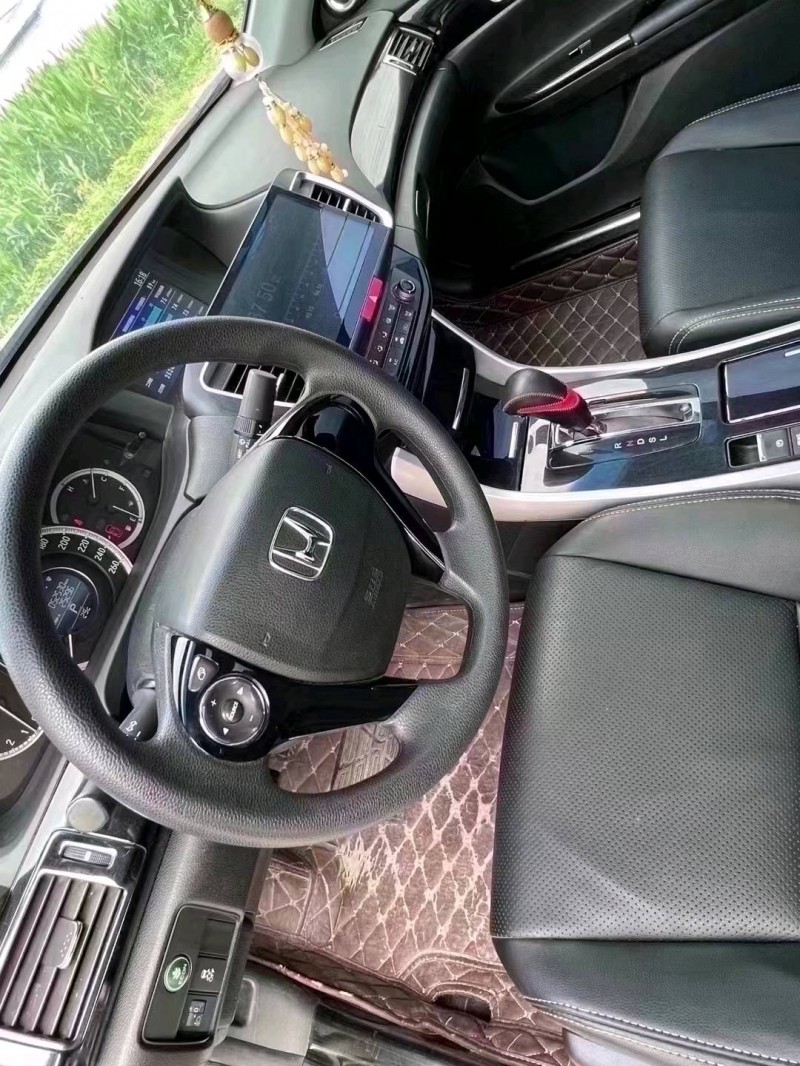 北京17年本田雅阁6