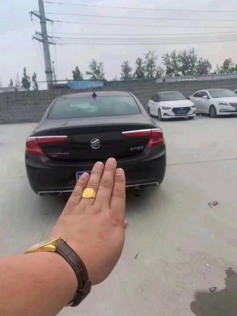 北京16年别克君越9