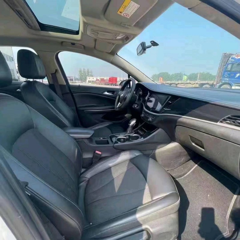 北京16年别克威朗2