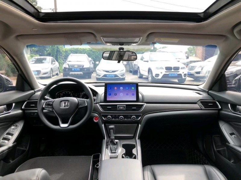 沈阳18年本田雅阁8