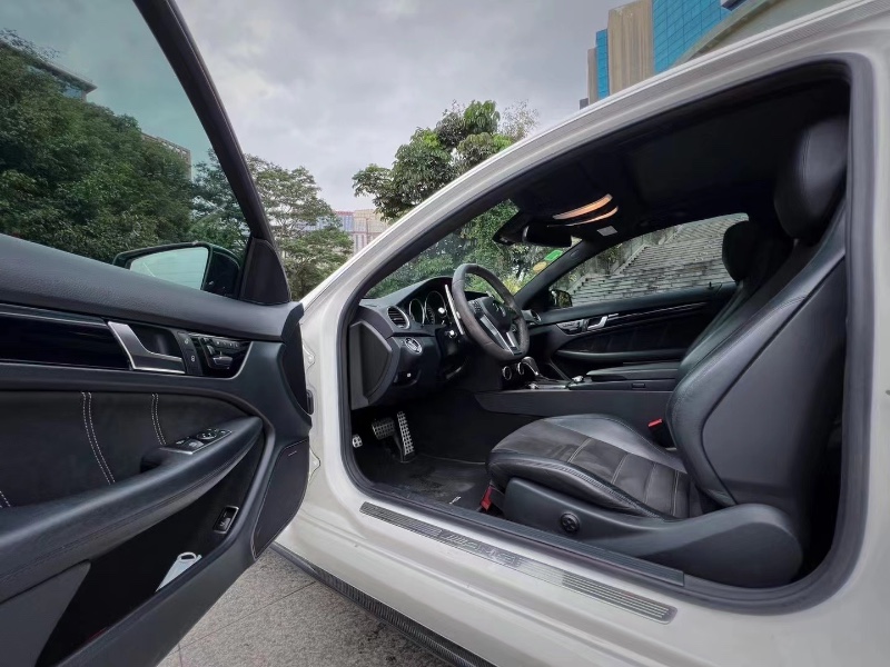 深圳14年奔驰AMG6