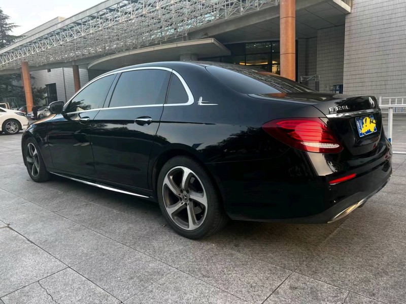 东营18年奔驰E9
