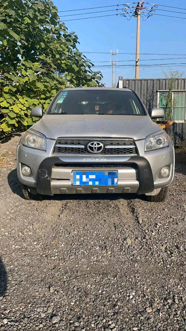 枣庄11年丰田RAV41