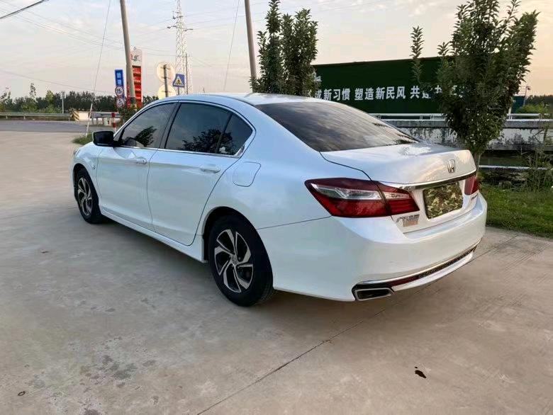 徐州17年本田雅阁8