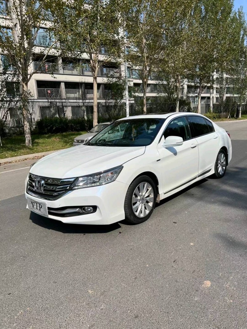 沈阳14年本田雅阁2