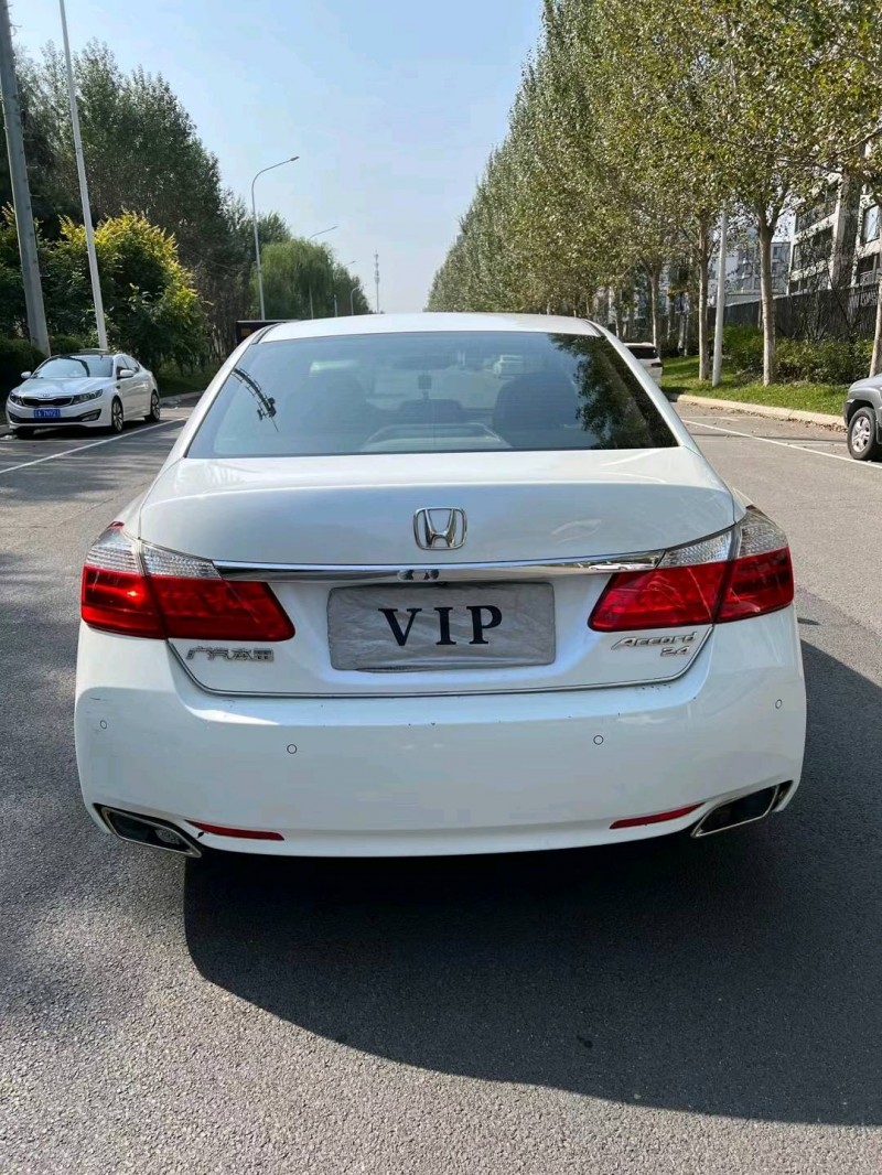 沈阳14年本田雅阁6