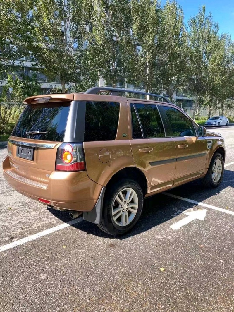 沈阳14年路虎神行者5