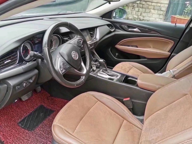 东营19年别克君威4