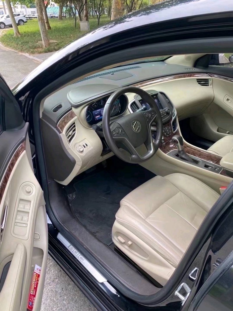 枣庄14年别克君越7