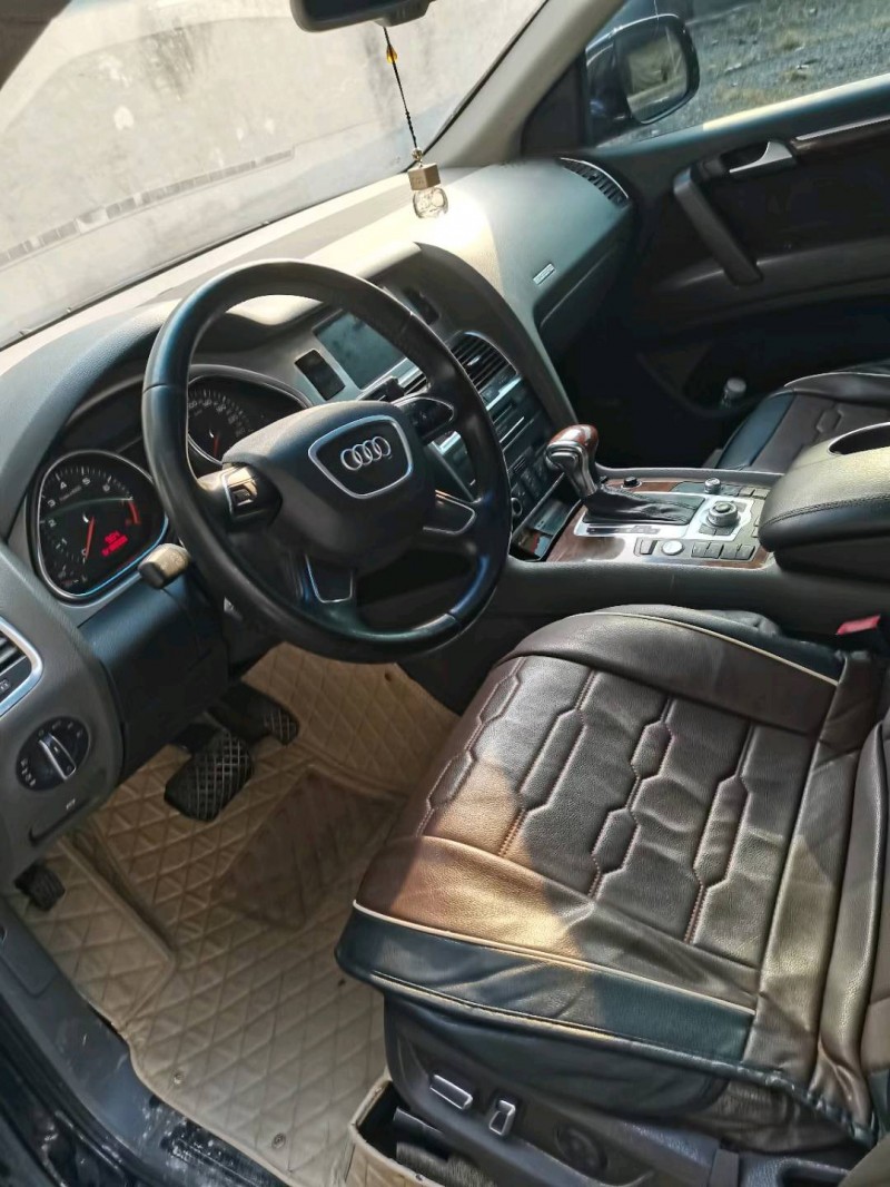 保定13年奥迪Q75