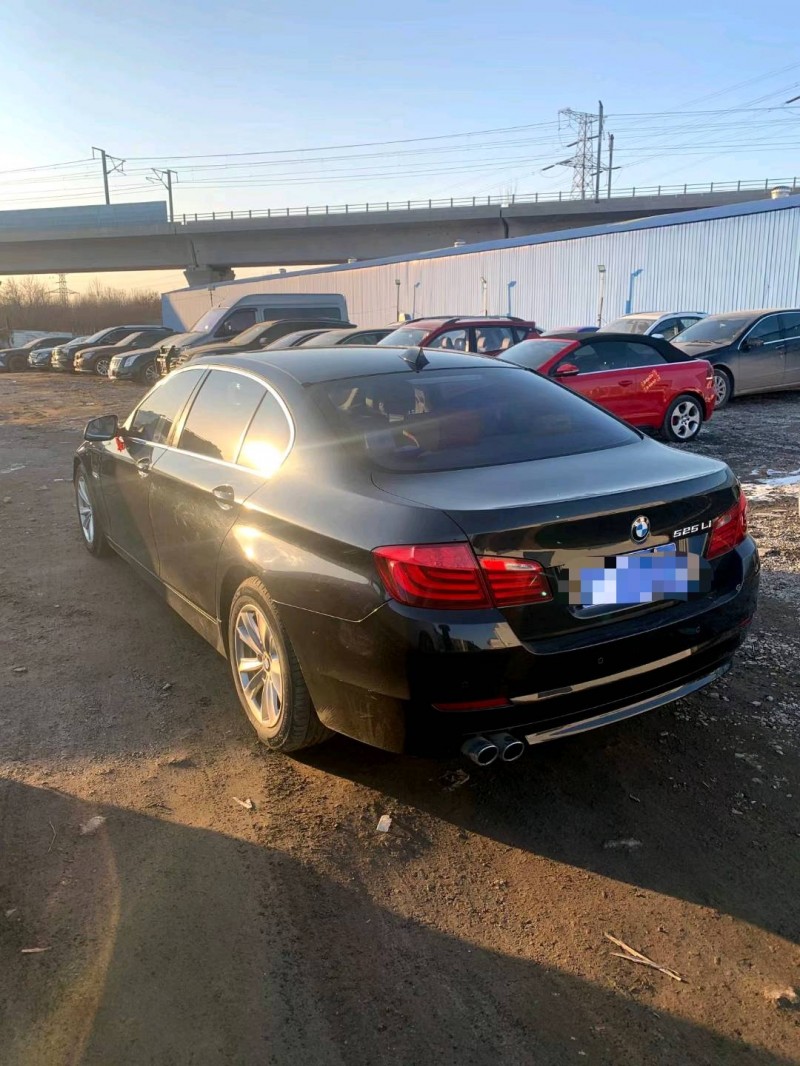 保定11年宝马5系7