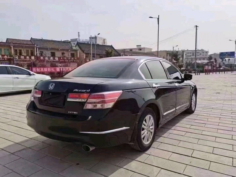 北京13年本田雅阁2