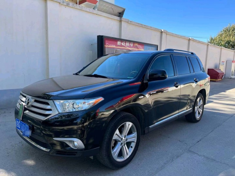 保定12年丰田汉兰达3