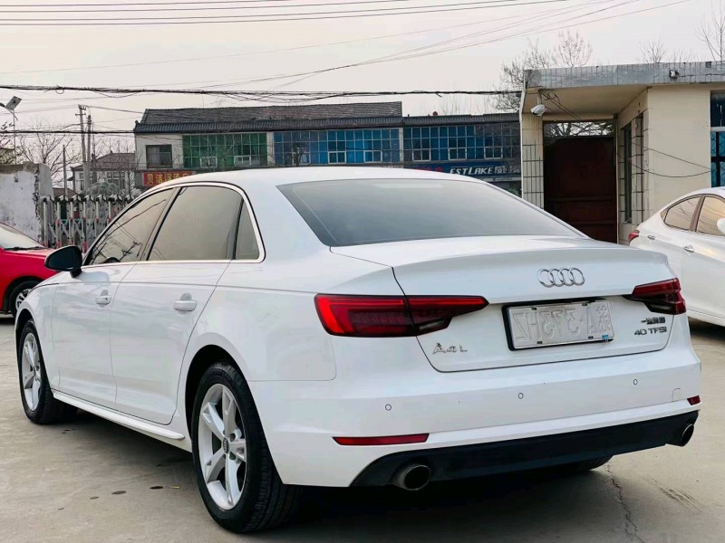 徐州17年奥迪A4L8