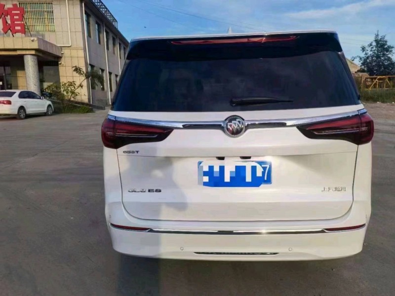 邢台22年别克GL82