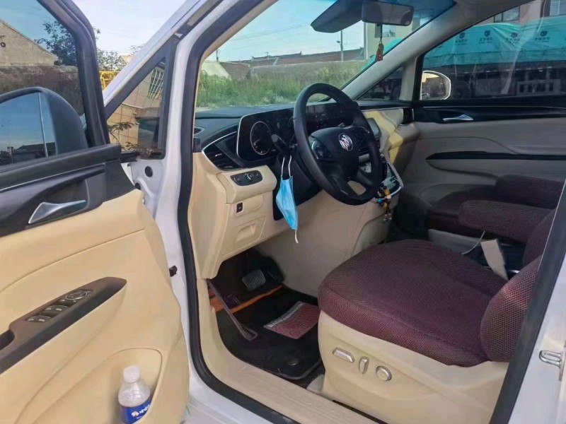 邢台22年别克GL89