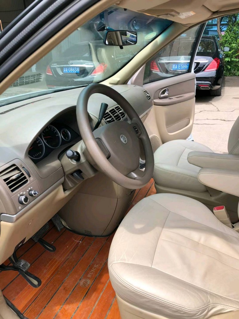 沈阳13年别克GL86