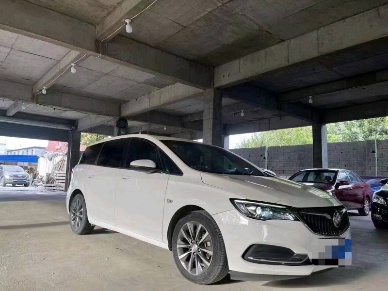 青岛18年别克GL68