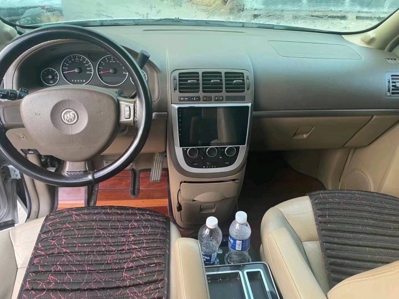 青岛13年别克GL86