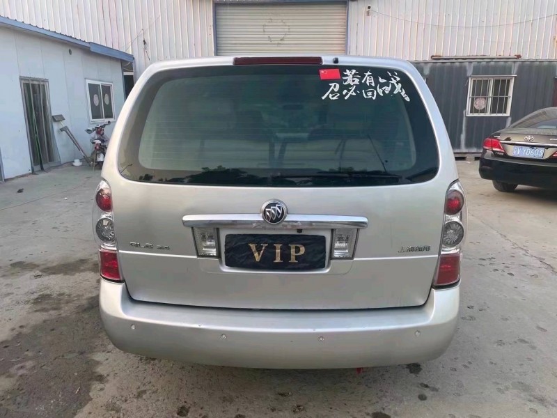 青岛13年别克GL81