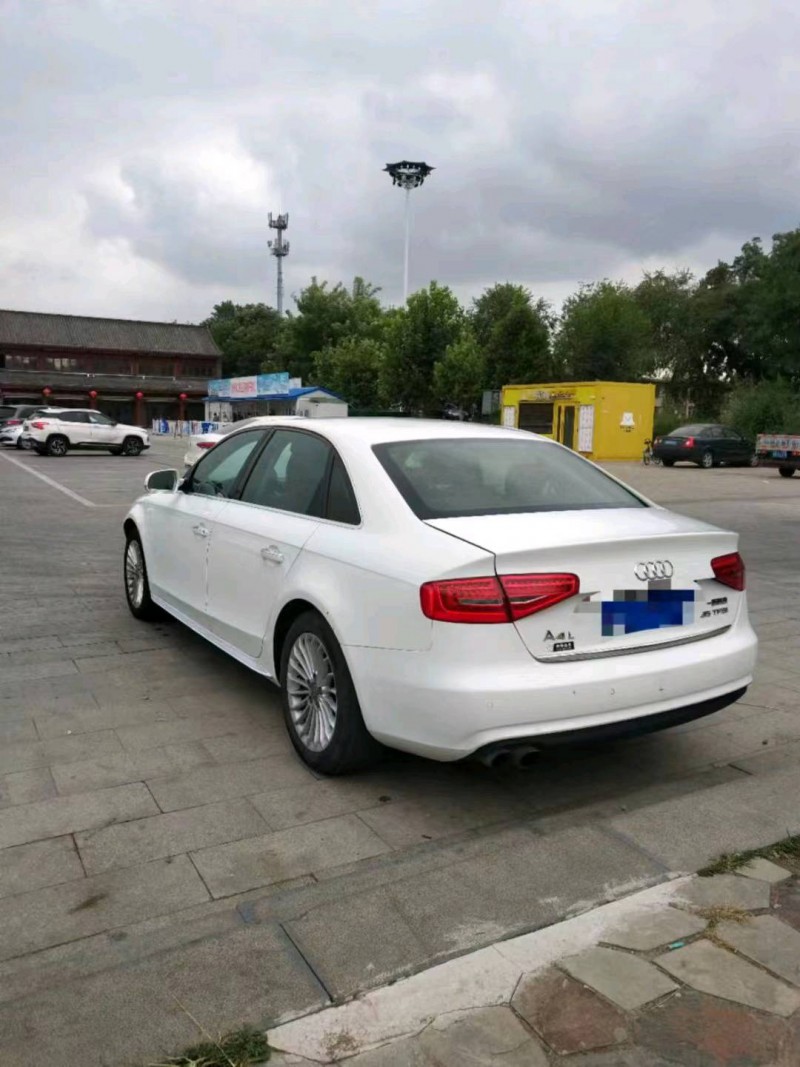 东营16年奥迪A4L4