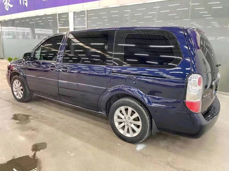 济宁13年别克GL84