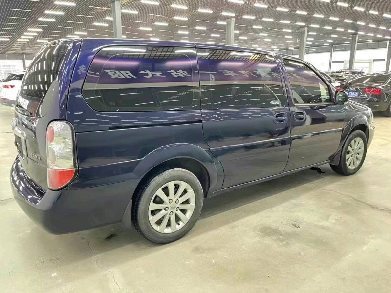 济宁13年别克GL85