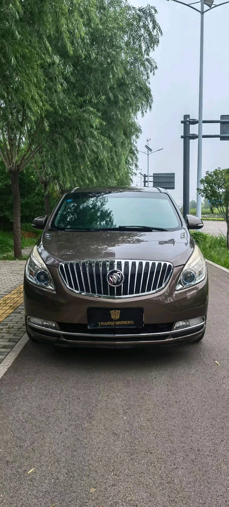 青岛13年别克GL81