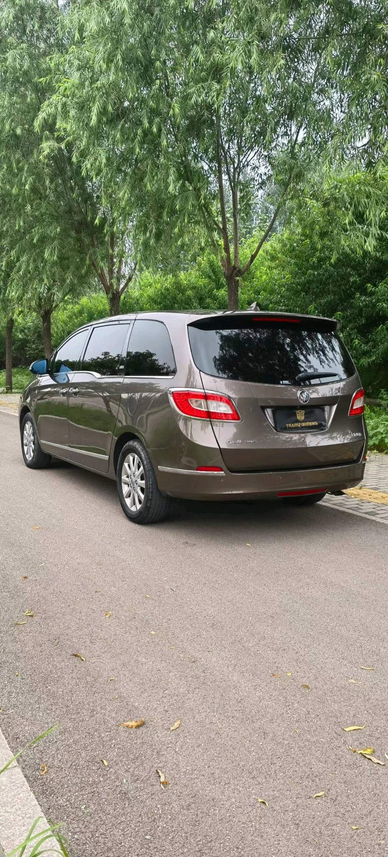 青岛13年别克GL85