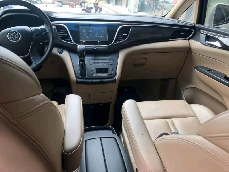 烟台18年别克GL82