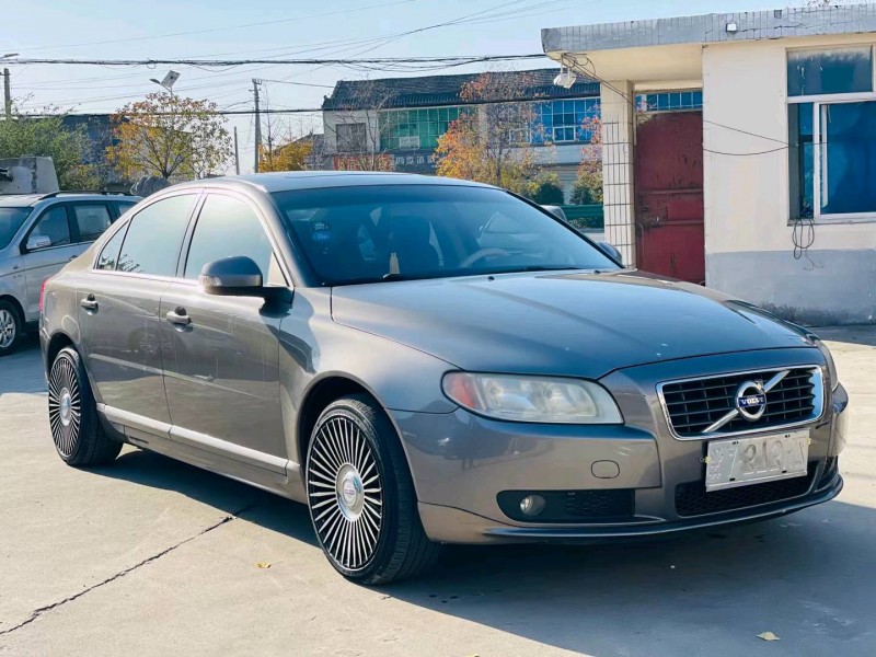 徐州11年沃尔沃S80L1